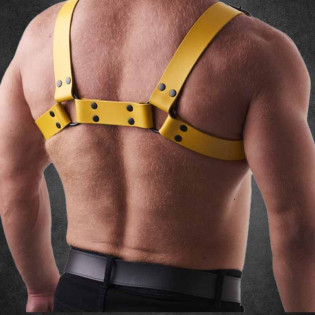 Alpha Pull – Powerful Leather Chest Harness in Yellow|SAXOS.NET LEATHER|XLEATHERS|Harnais BDSM