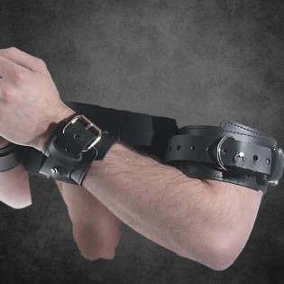 Soutien du poignet à la poitrine|® XLeathers|XLEATHERS|BDSM Fesseln